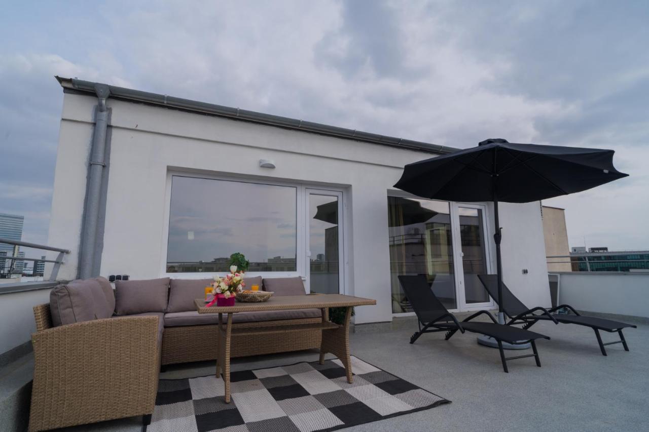 Penthouse With Huge Rooftop Terrace & City View Bükreş Dış mekan fotoğraf