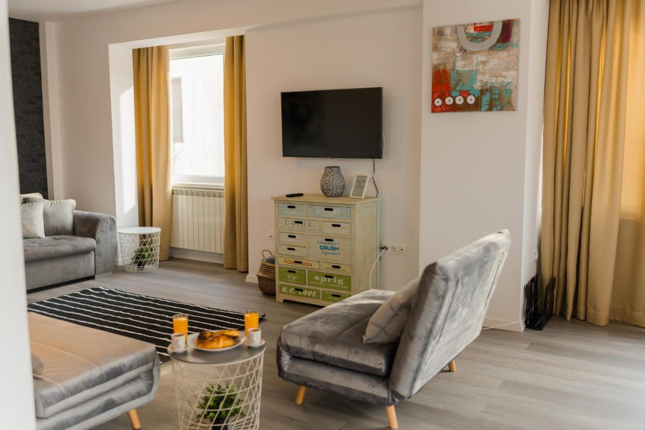 Penthouse With Huge Rooftop Terrace & City View Bükreş Dış mekan fotoğraf