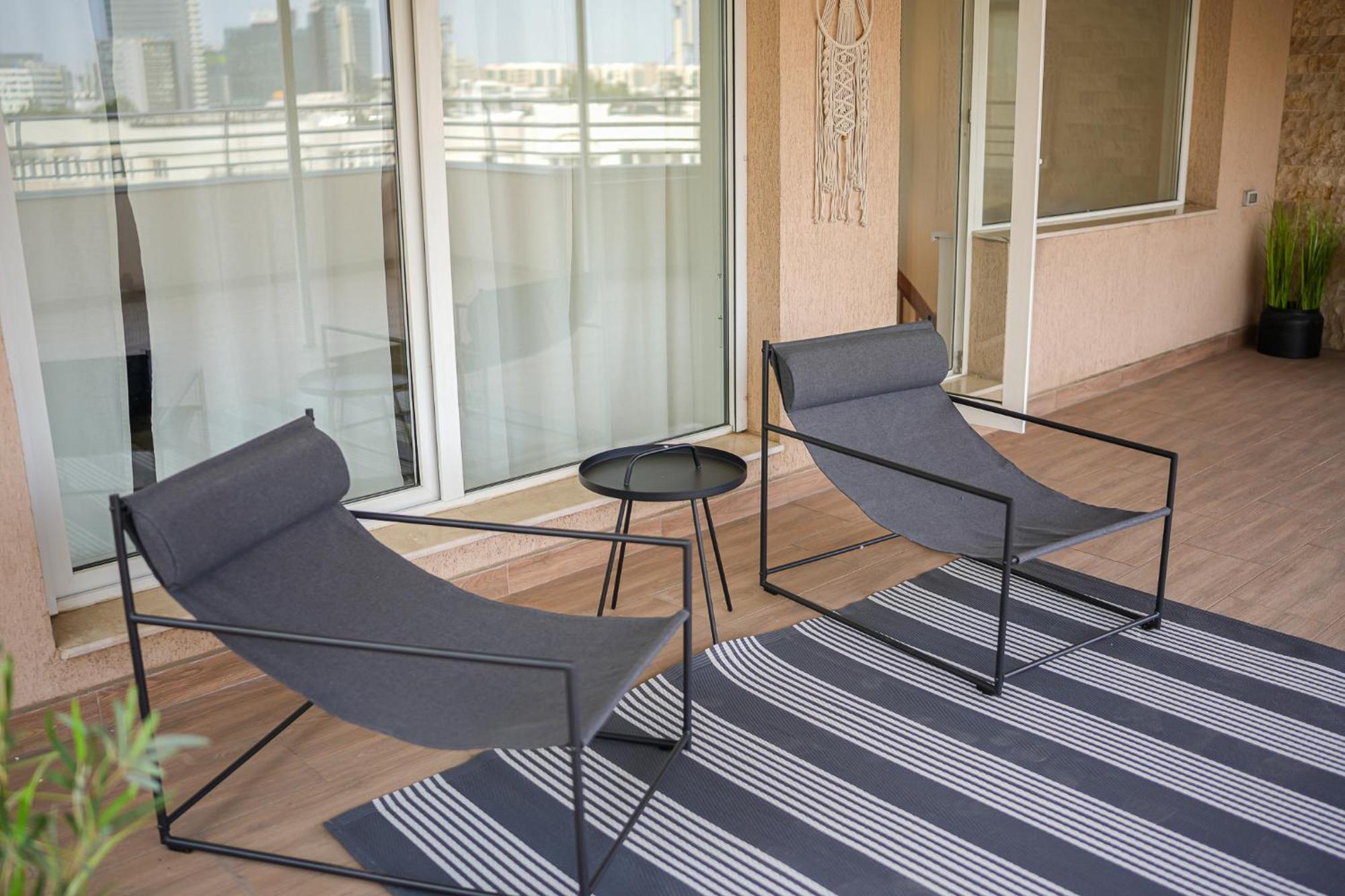 Penthouse With Huge Rooftop Terrace & City View Bükreş Dış mekan fotoğraf